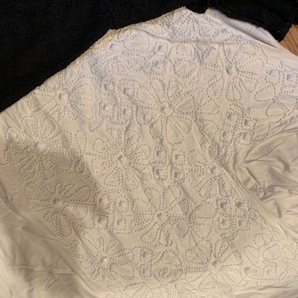 Two tops - Picture 3 of 4